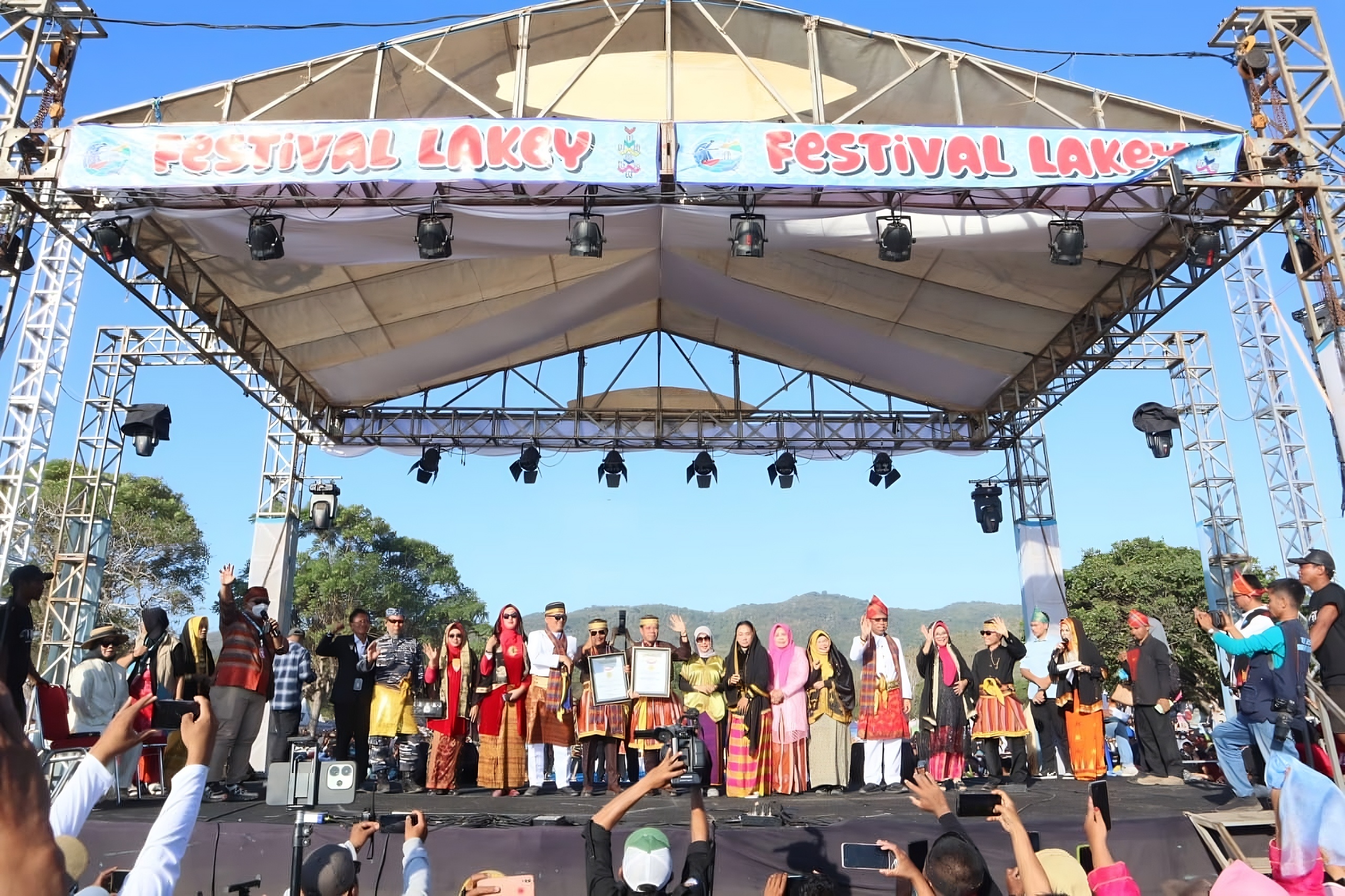 Supporting Tourism in Dompu, STM Helps Make Lakey Festival 2025 a Success
