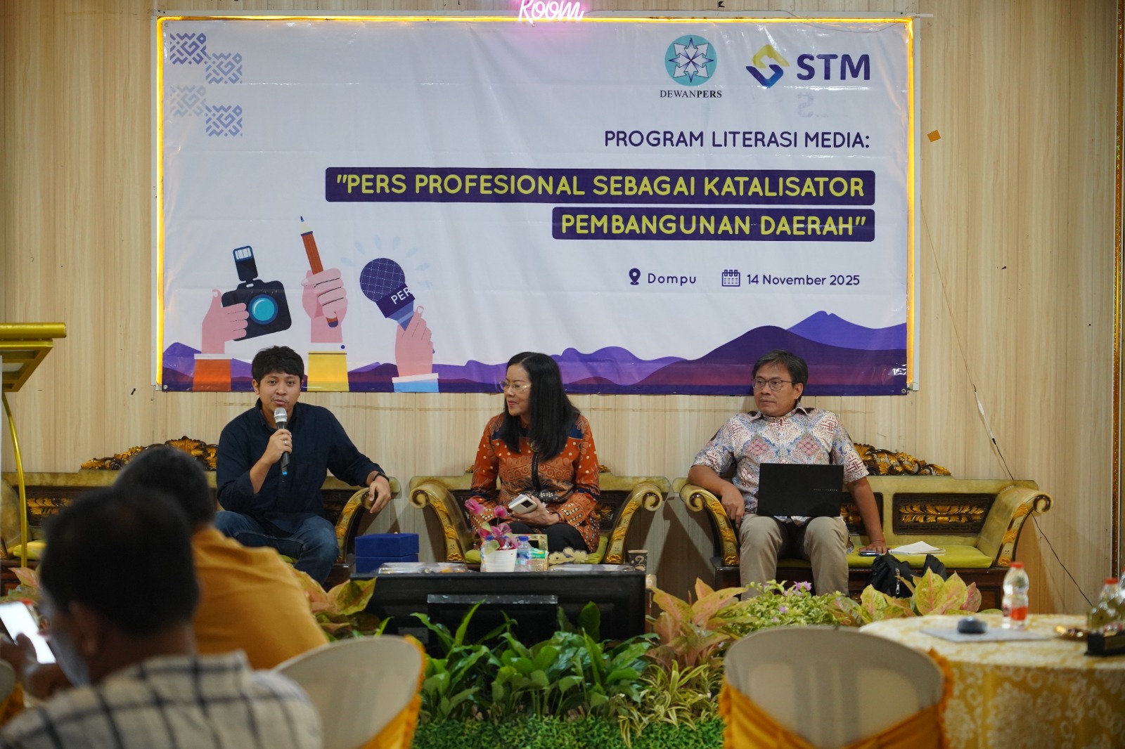 STM and the Press Council Hold Literacy Program to Strengthen Press Professionalism in Dompu